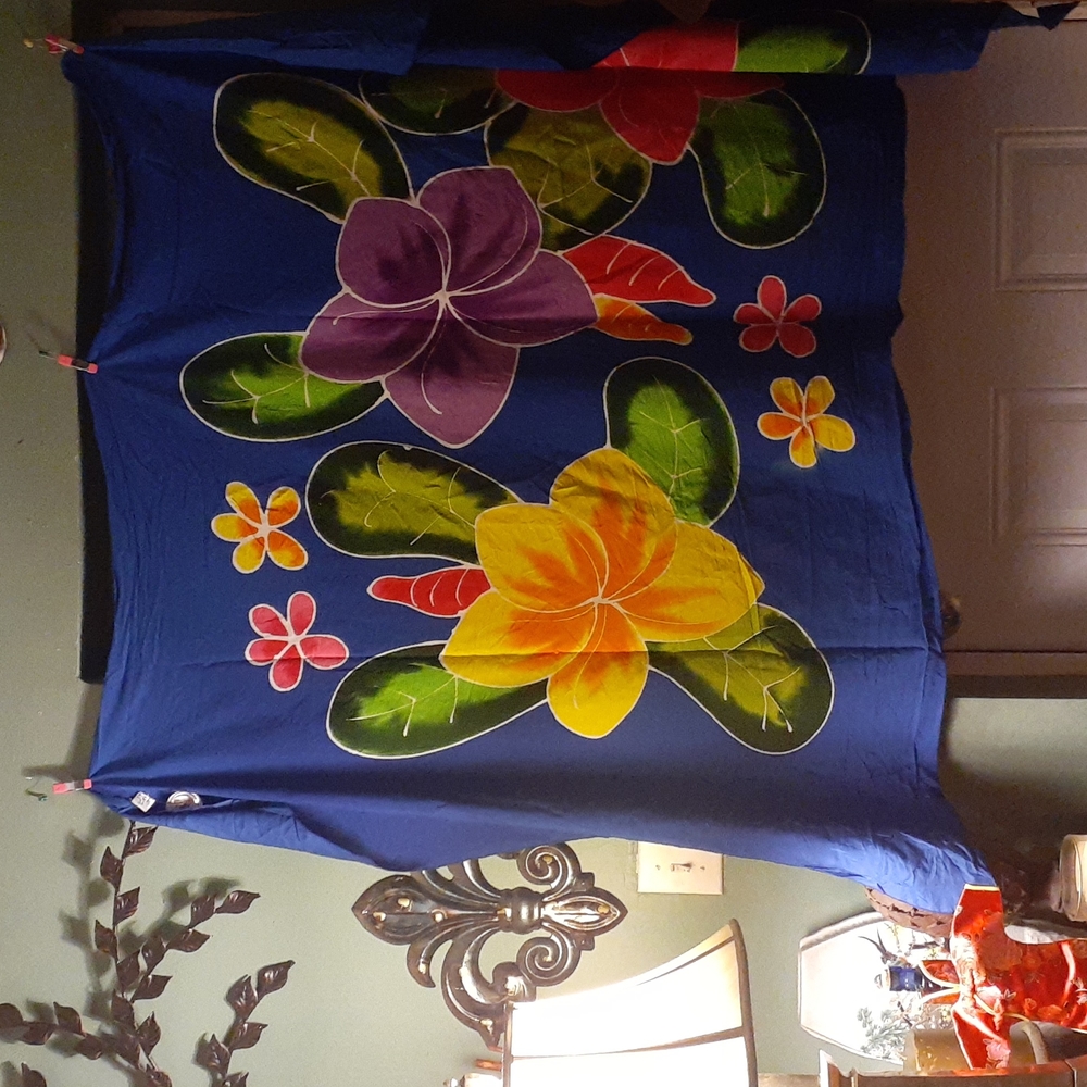 Island planet floral sarong
